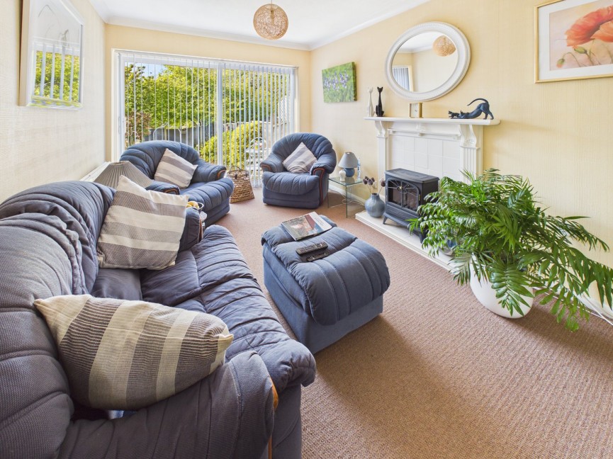 3 bedroom House for Sale Shaftesbury Way, Royston, Hertfordshire