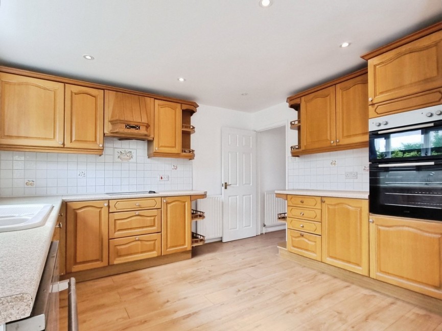 4 bedroom House for Sale Haynes, Bedfordshire