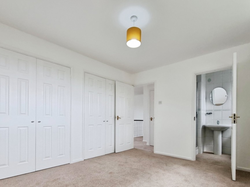 4 bedroom House for Sale Haynes, Bedfordshire