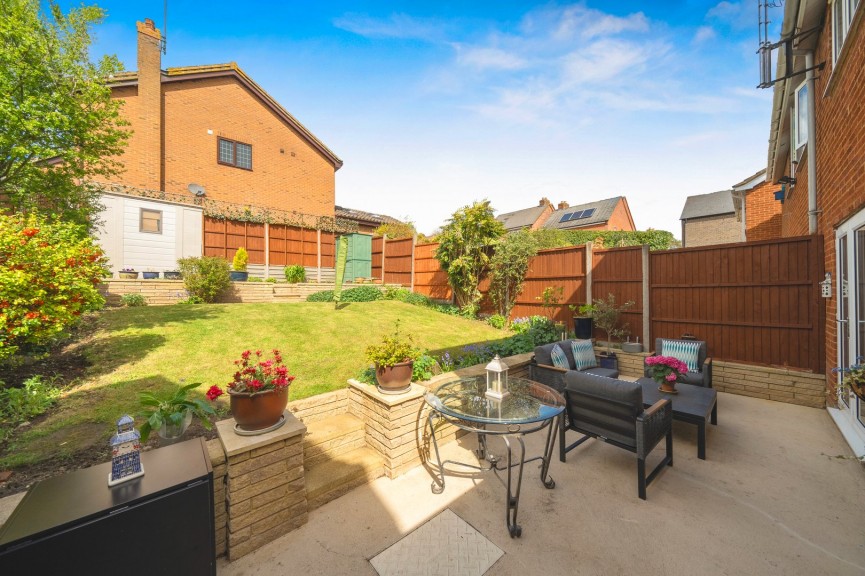 3 bedroom House for Sale Shepherds Close, Harlington, Bedfordshire