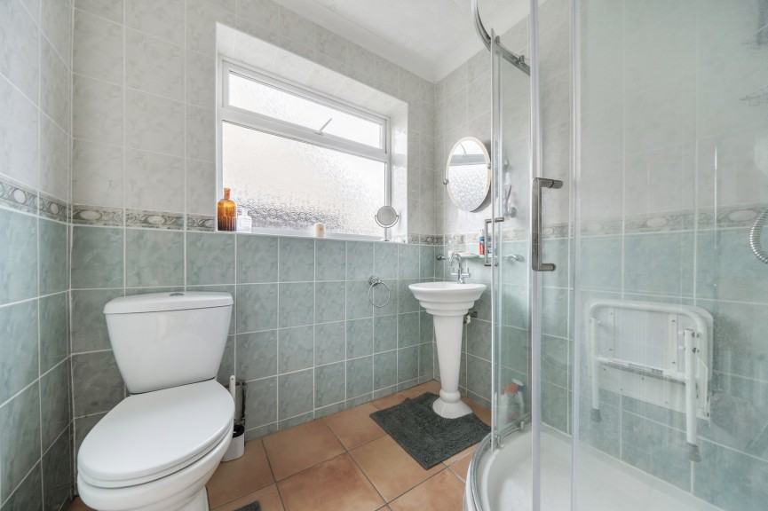 2 bedroom Bungalow for Sale Willow Way, Flitwick, Bedfordshire