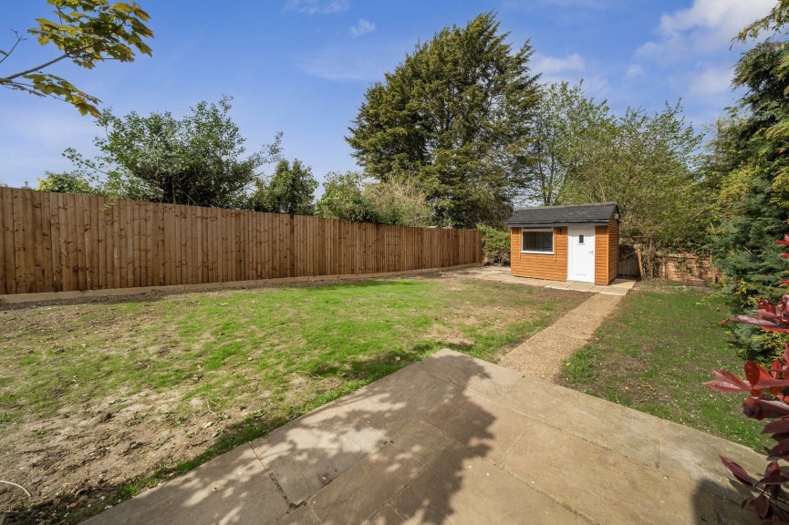 2 bedroom Bungalow for Sale Meppershall, Shefford, Bedfordshire