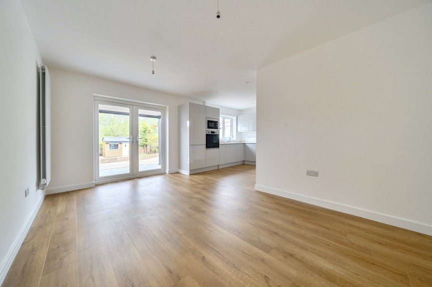 2 bedroom Bungalow for Sale Meppershall, Shefford, Bedfordshire