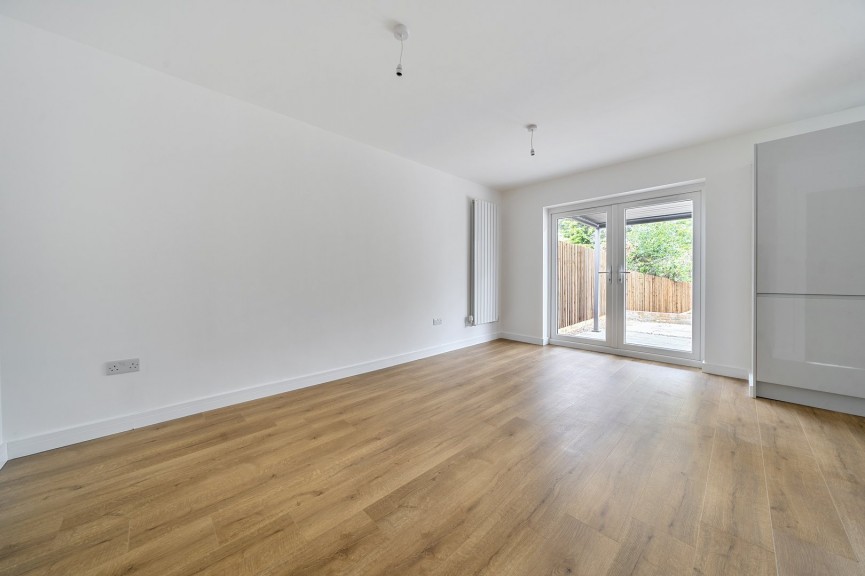 2 bedroom Bungalow for Sale Meppershall, Shefford, Bedfordshire