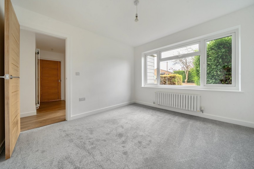 2 bedroom Bungalow for Sale Meppershall, Shefford, Bedfordshire