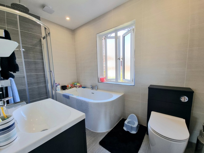 4 bedroom House for Sale Maulden, Bedfordshire