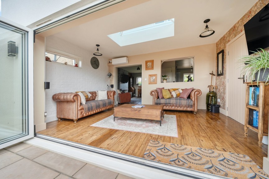 3 bedroom House for Sale Southill, Biggleswade, Bedfordshire