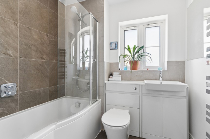 3 bedroom House for Sale Talbot Street, Hitchin, Hertfordshire