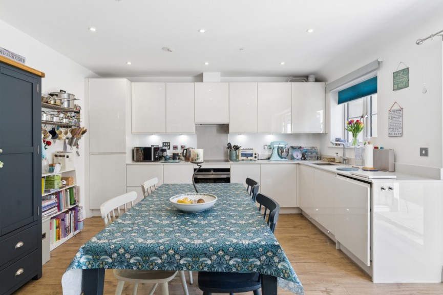 3 bedroom House for Sale Talbot Street, Hitchin, Hertfordshire