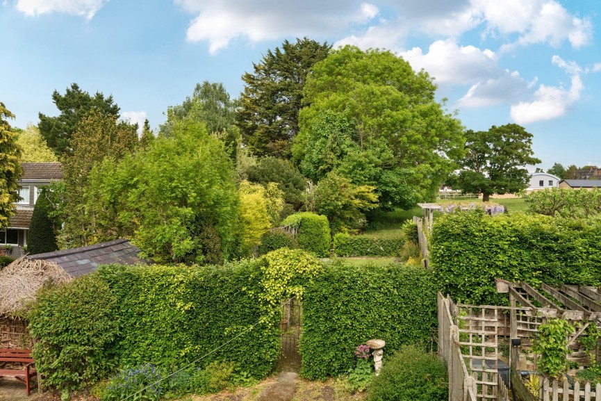4 bedroom House for Sale The Lane, Tebworth, Bedfordshire