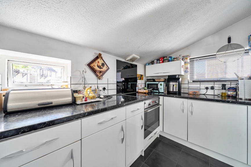 2 bedroom House for Sale High Street, Arlesey, Bedfordshire