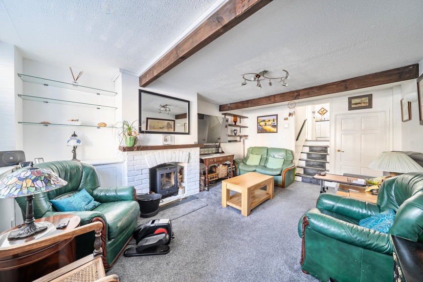 2 bedroom House for Sale High Street, Arlesey, Bedfordshire