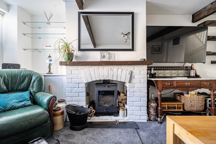 2 bedroom House for Sale High Street, Arlesey, Bedfordshire