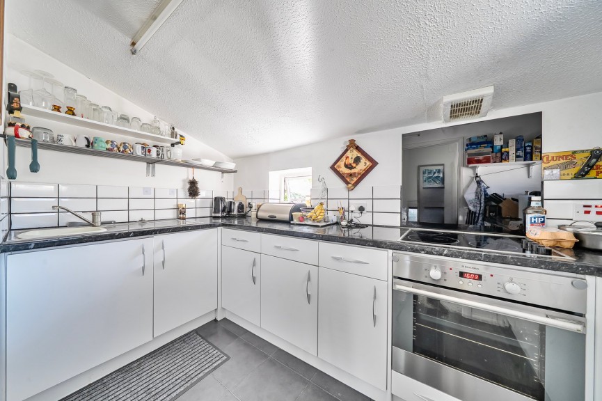 2 bedroom House for Sale High Street, Arlesey, Bedfordshire