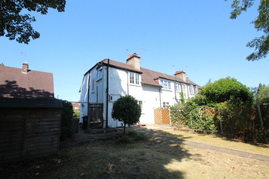 2 bedroom House for Sale Lytton Avenue, Letchworth Garden City, Hertfordshire