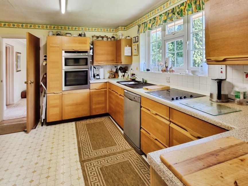 4 bedroom House for Sale Silsoe, Bedford