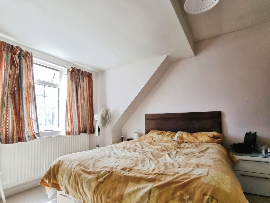 4 bedroom House for Sale Silsoe, Bedford