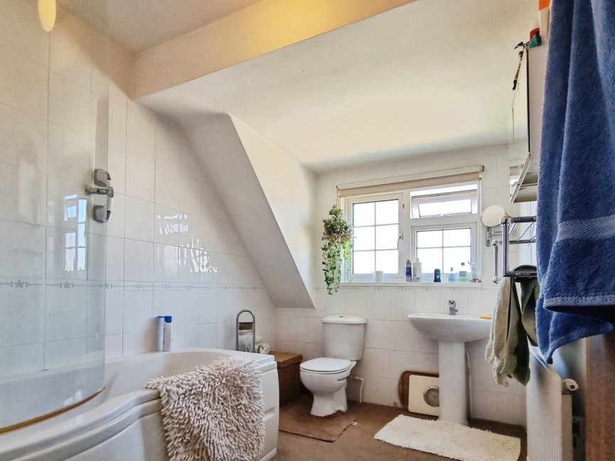 4 bedroom House for Sale Silsoe, Bedford