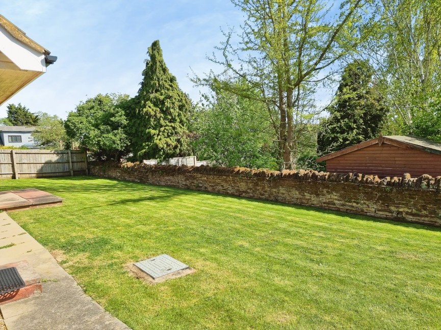 4 bedroom House for Sale Silsoe, Bedford