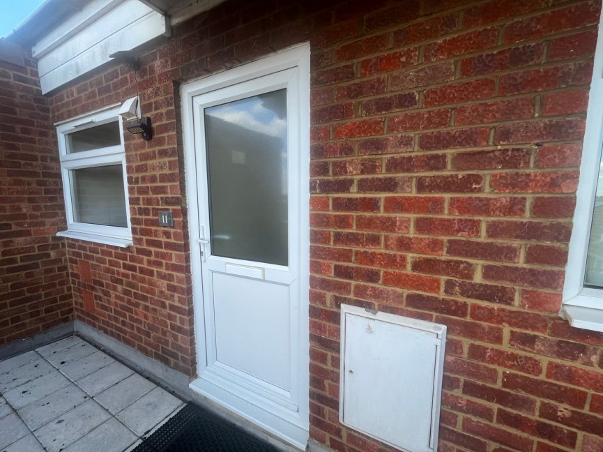 2 bedroom Flat for Letting Marston Moretaine, Bedford