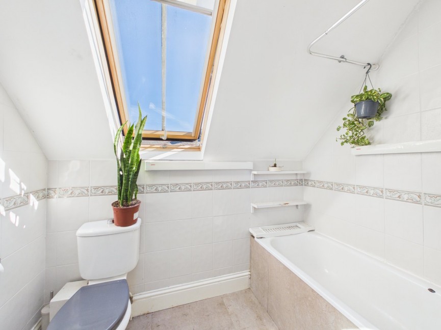 2 bedroom Flat for Sale Rose Lane, Biggleswade, Bedfordshire