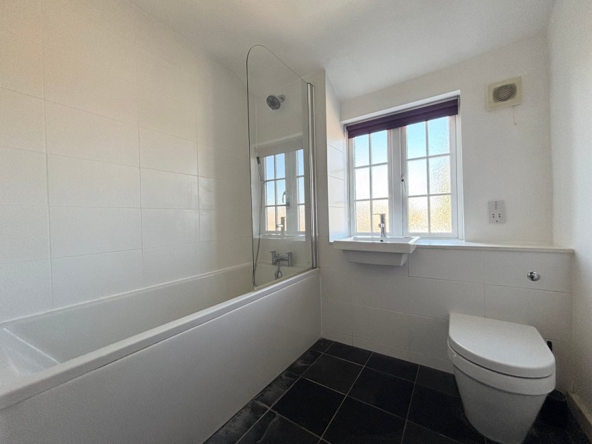 2 bedroom House for Letting St Johns Street, Biggleswade, Bedfordshire