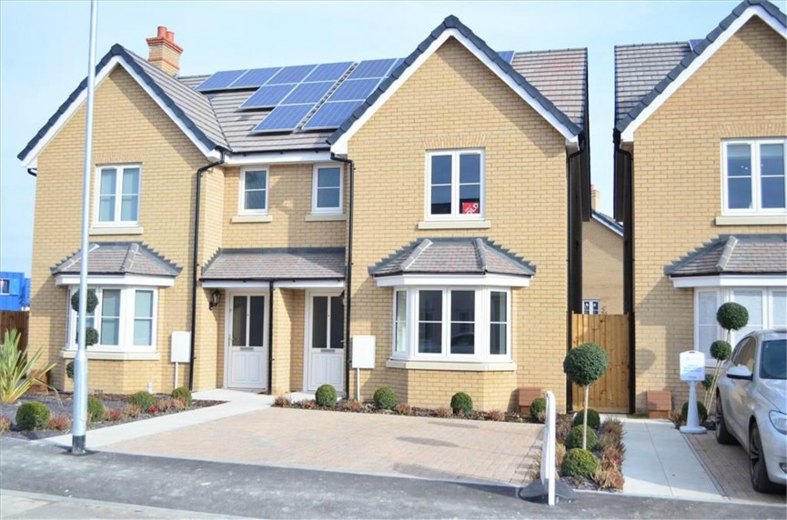 3 bedroom House for Letting Sassoon Drive, ROYSTON, Hertfordshire