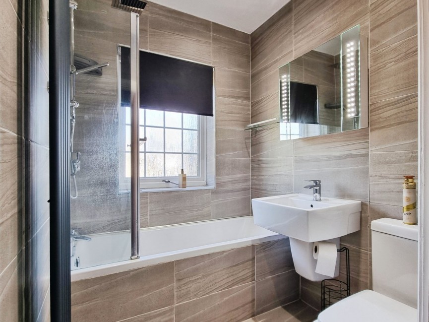 3 bedroom House for Sale Barton-le-Clay, Bedfordshire