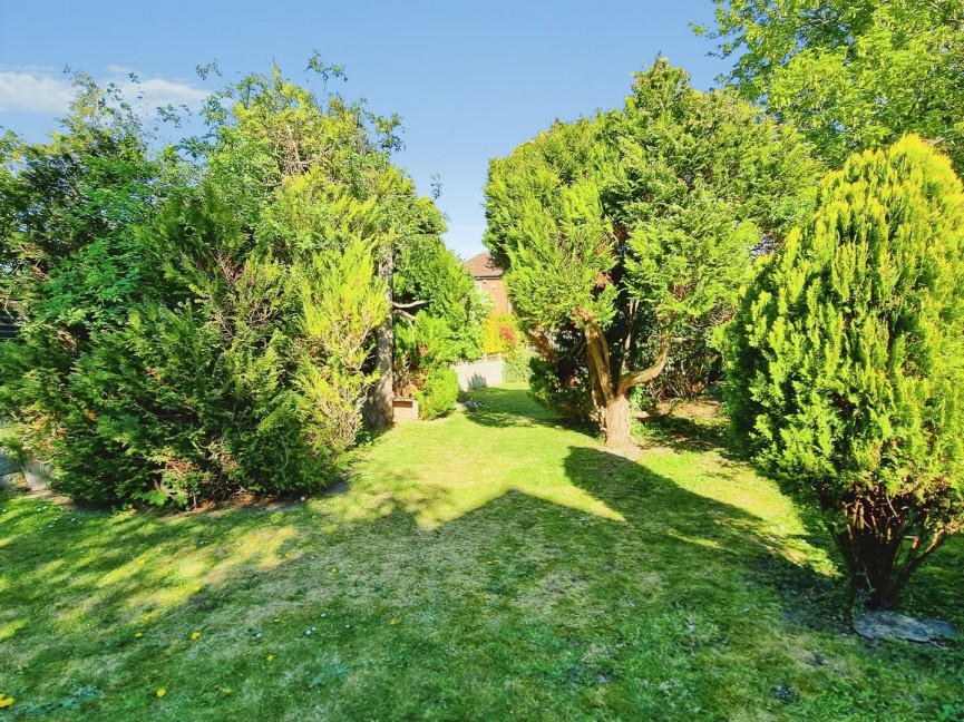 3 bedroom House for Sale Barton-le-Clay, Bedfordshire