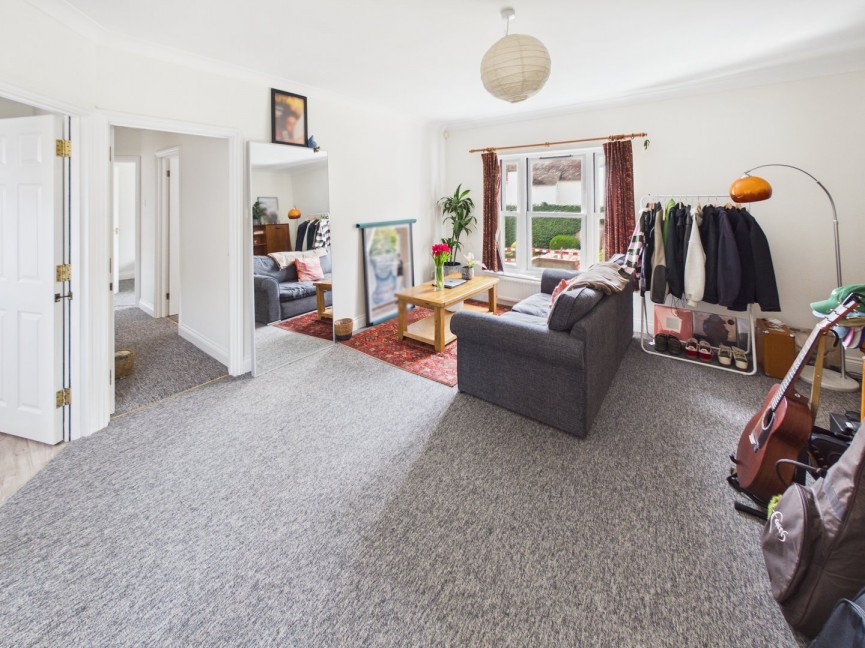 2 bedroom Flat for Letting Cardinals Gate, Royston, Hertfordshire