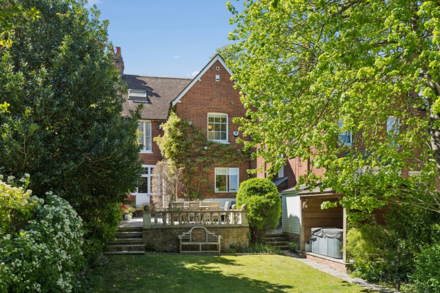 5 bedroom House for Sale Highbury Road, Hitchin, Hertfordshire