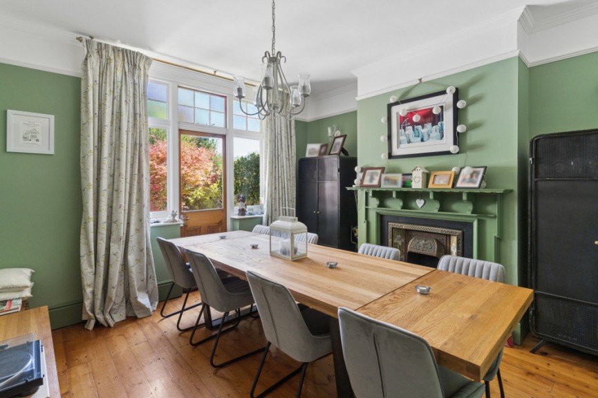 5 bedroom House for Sale Highbury Road, Hitchin, Hertfordshire