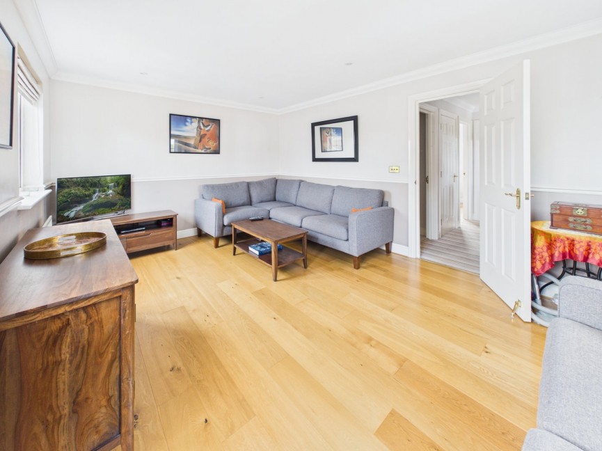 4 bedroom House for Sale South Road, Baldock, Hertfordshire