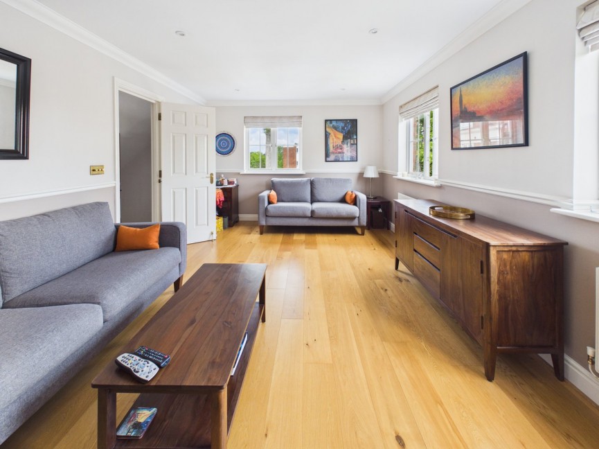 4 bedroom House for Sale South Road, Baldock, Hertfordshire