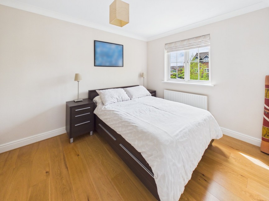 4 bedroom House for Sale South Road, Baldock, Hertfordshire