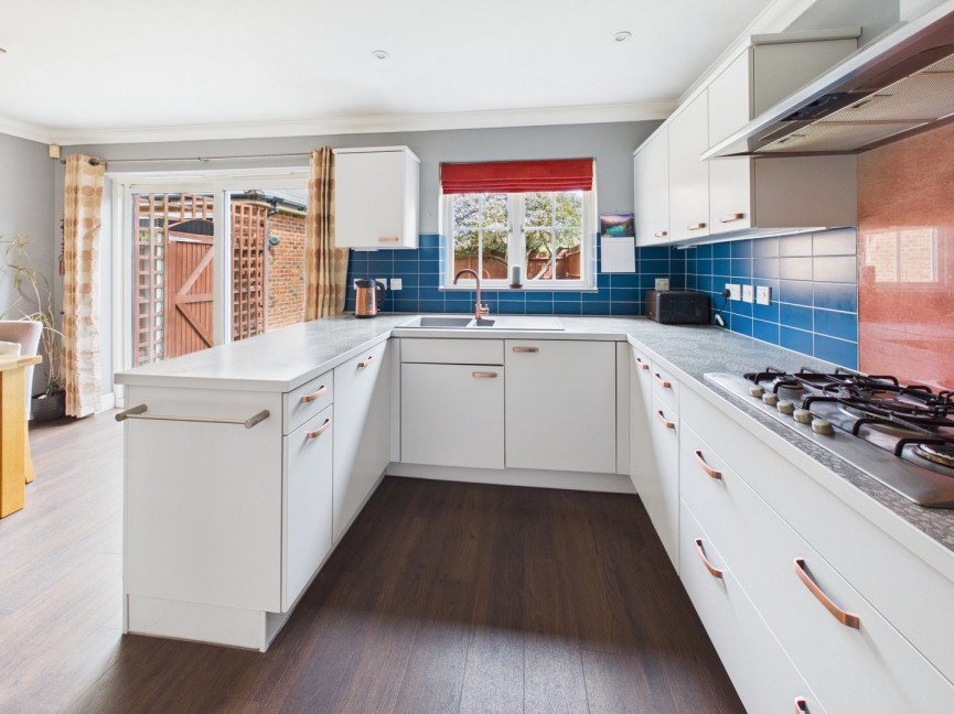 4 bedroom House for Sale South Road, Baldock, Hertfordshire