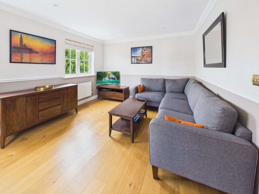 4 bedroom House for Sale South Road, Baldock, Hertfordshire