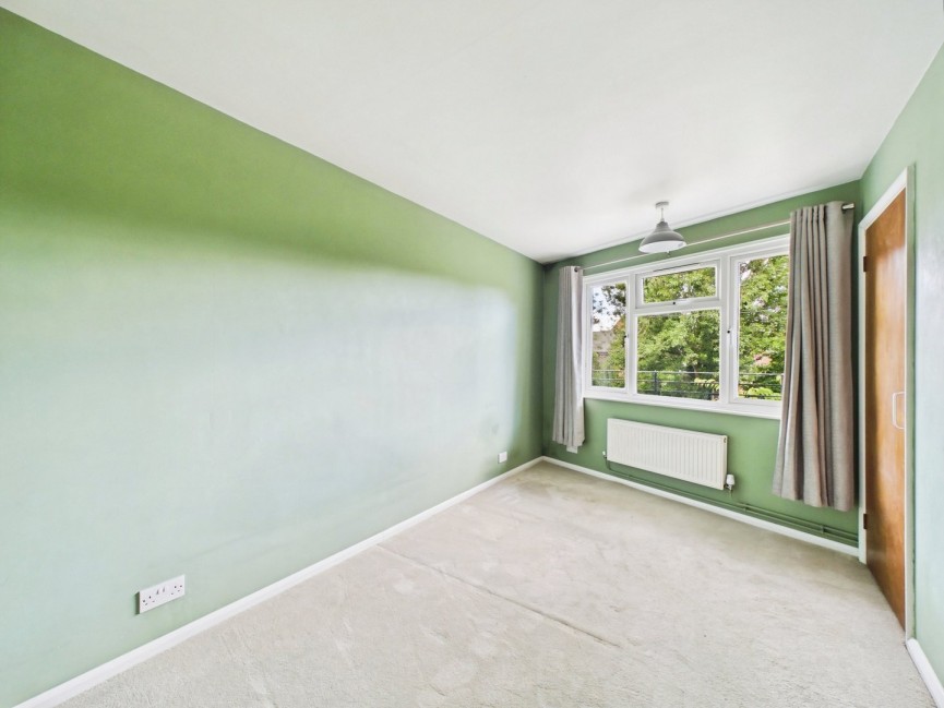 1 bedroom Flat for Sale Hazelwood Close, Hitchin, Hertfordshire