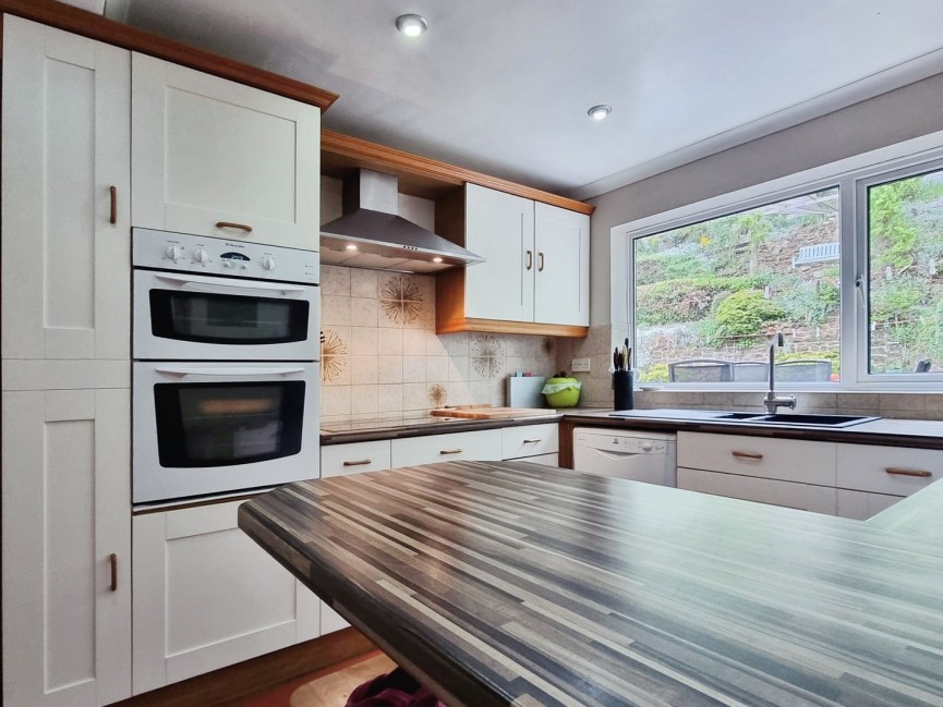 5 bedroom House for Sale Clophill, Bedfordshire
