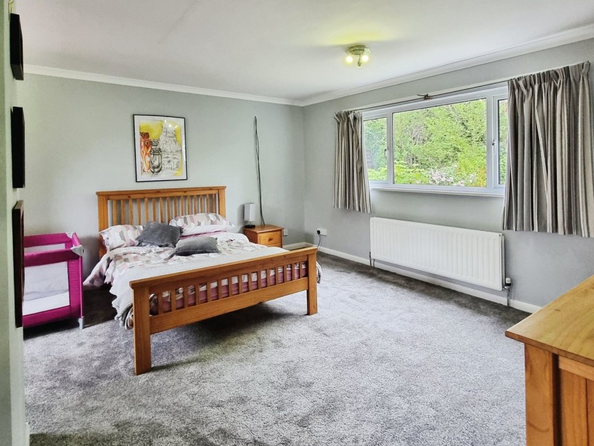 5 bedroom House for Sale Clophill, Bedfordshire