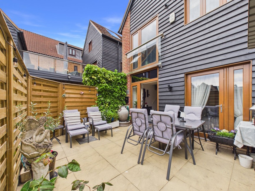 3 bedroom House for Sale Musgrove Maltings, Baldock, Hertfordshire