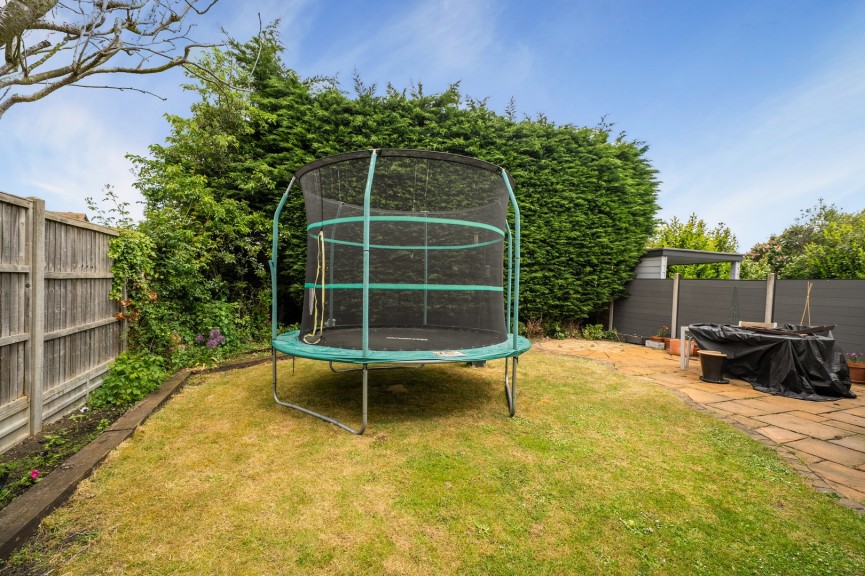 4 bedroom House for Sale Elgar Drive, Shefford, Bedfordshire