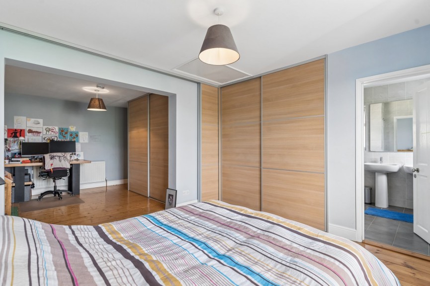 4 bedroom House for Sale Balmoral Road, Hitchin, Hertfordshire