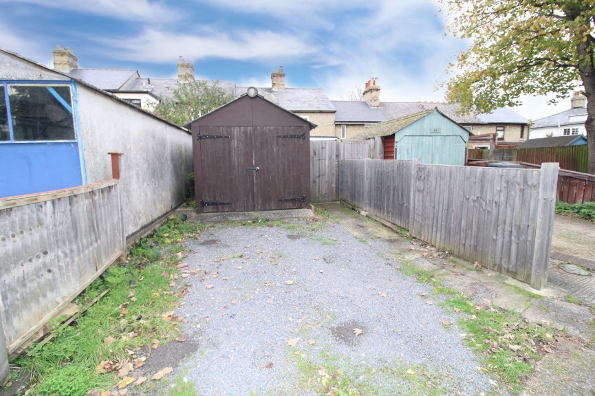 2 bedroom House for Letting Queens Road, Royston, Hertfordshire