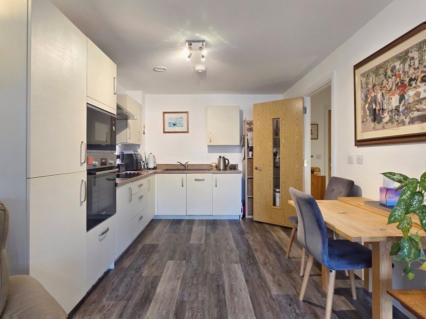 2 bedroom Flat for Sale Ampthill, Bedfordshire