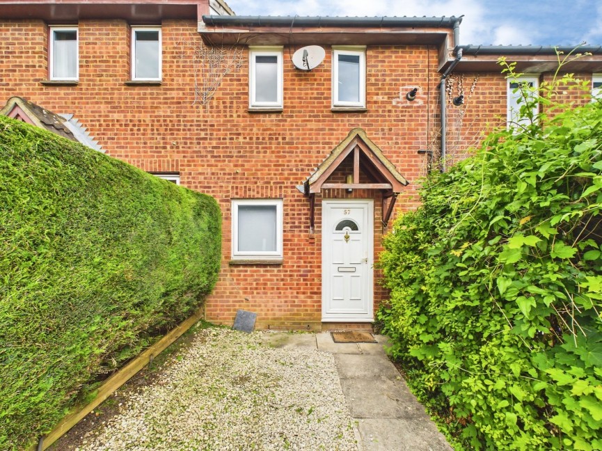 2 bedroom House for Sale Coleridge Close, Hitchin, Hertfordshire