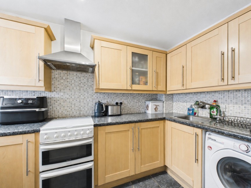 2 bedroom House for Sale Coleridge Close, Hitchin, Hertfordshire
