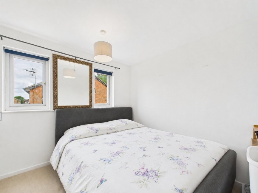 2 bedroom House for Sale Coleridge Close, Hitchin, Hertfordshire