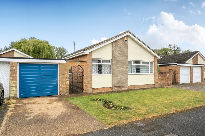 3 bedroom Bungalow for Sale Powells Road, Shefford, Bedfordshire