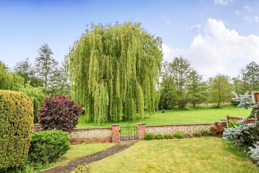 3 bedroom Bungalow for Sale Powells Road, Shefford, Bedfordshire
